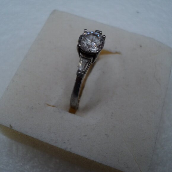 CZ  6mm sterling silver ring size 8  POS177 - Picture 3 of 5